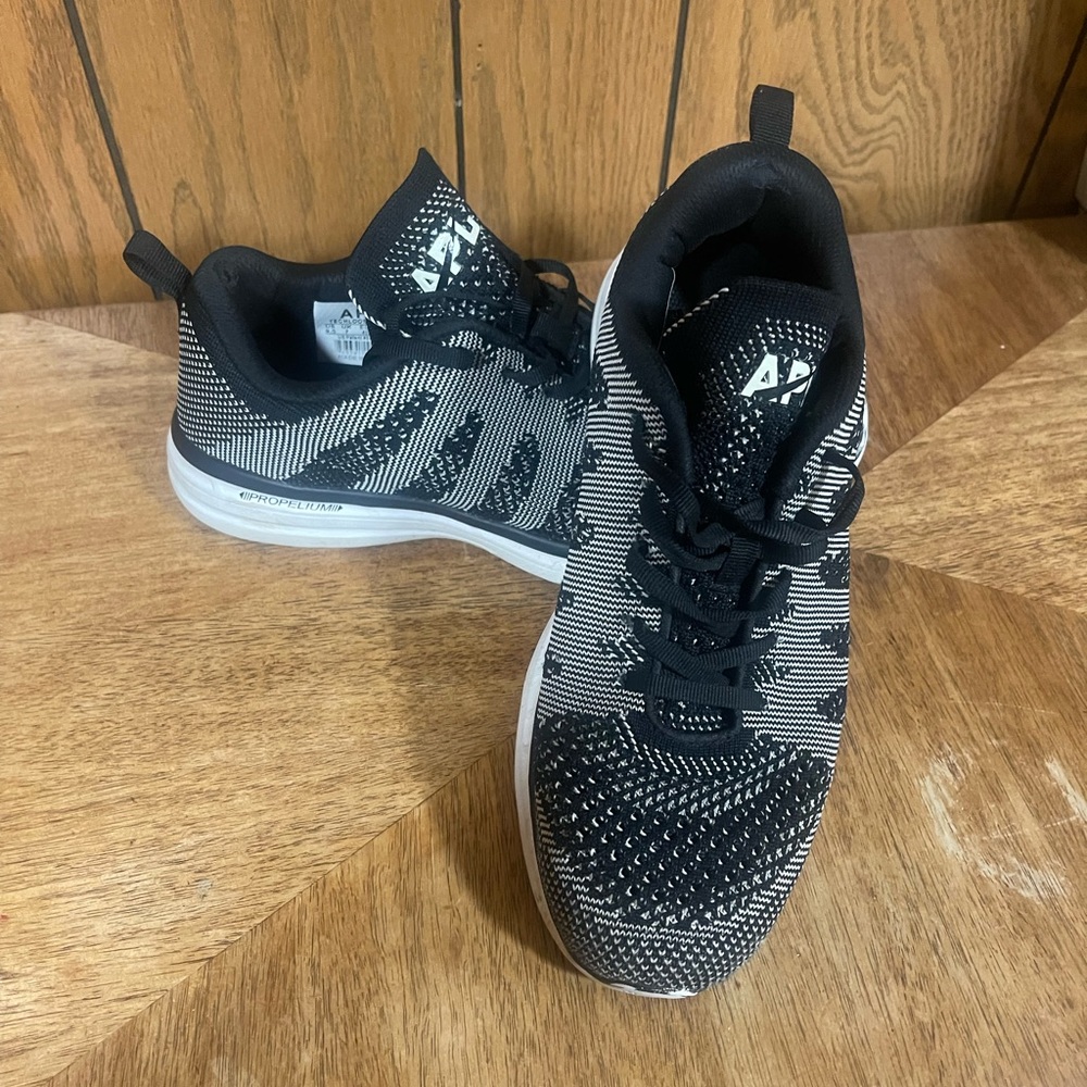 APL" TechLoom Athletic Propulsión Labs - Picture 6 of 12